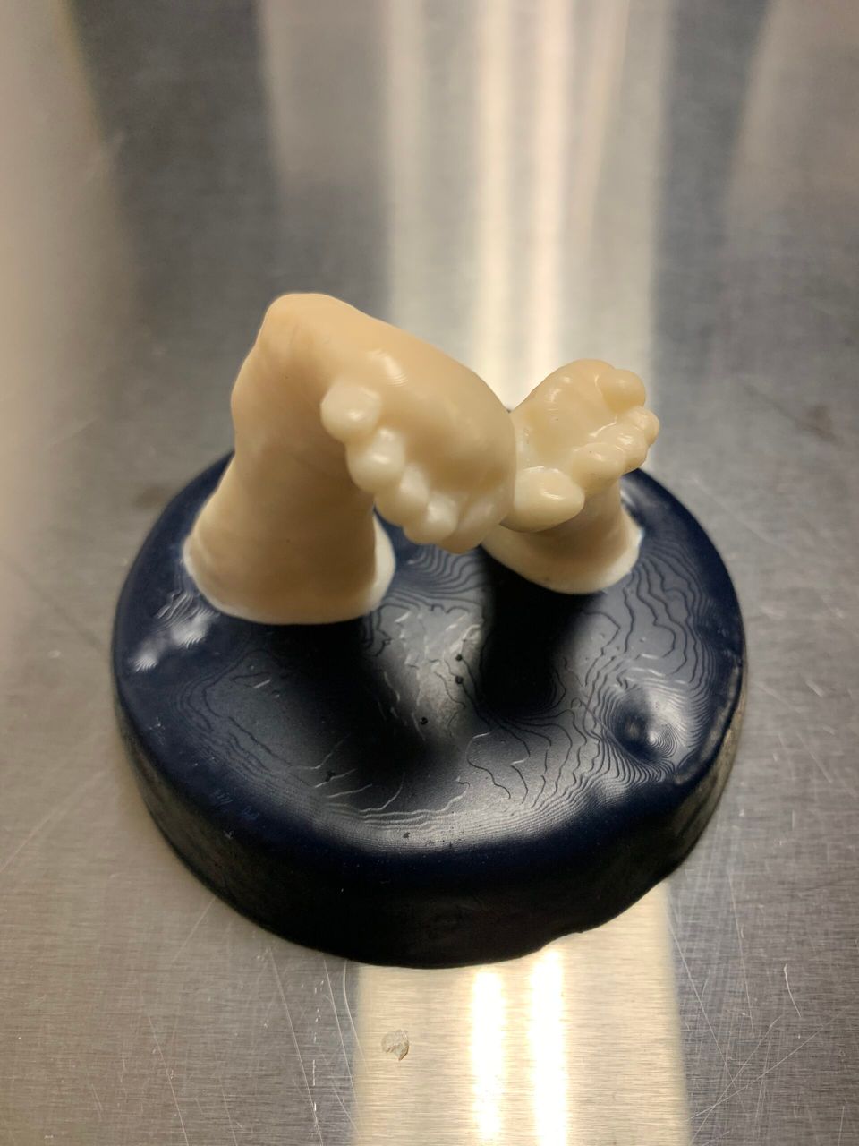 Heirloom figurine replica — Scan + CAD in resin